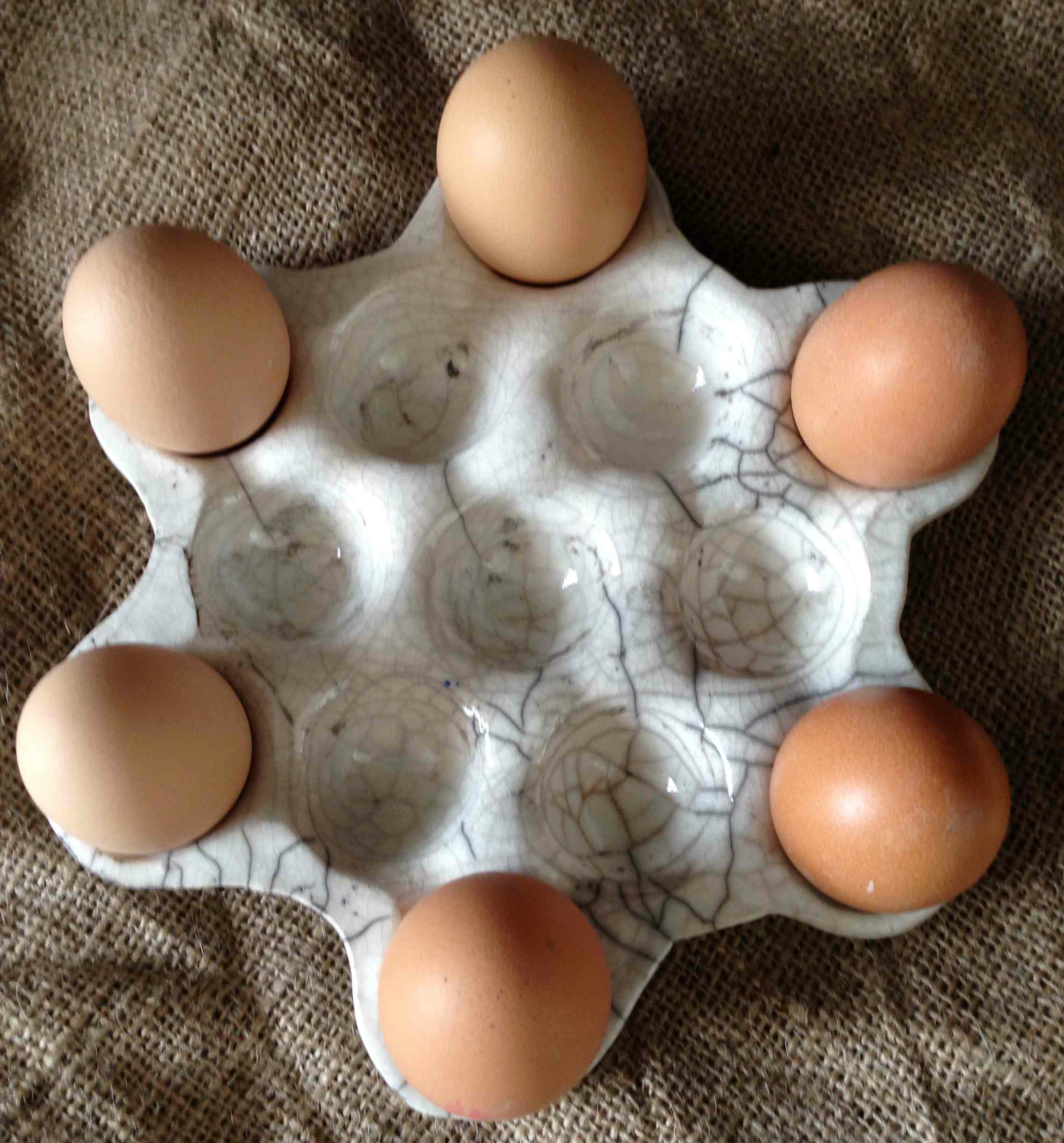 raku stellate 13 egg holder